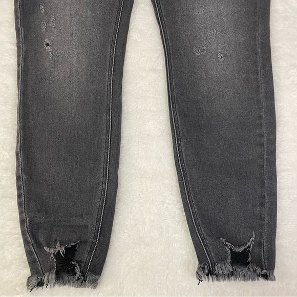 KanCan Jeans Womens 31 Black High Rise Ankle Skinny Distressed Raw Hem Dark Wash - Picture 8 of 12